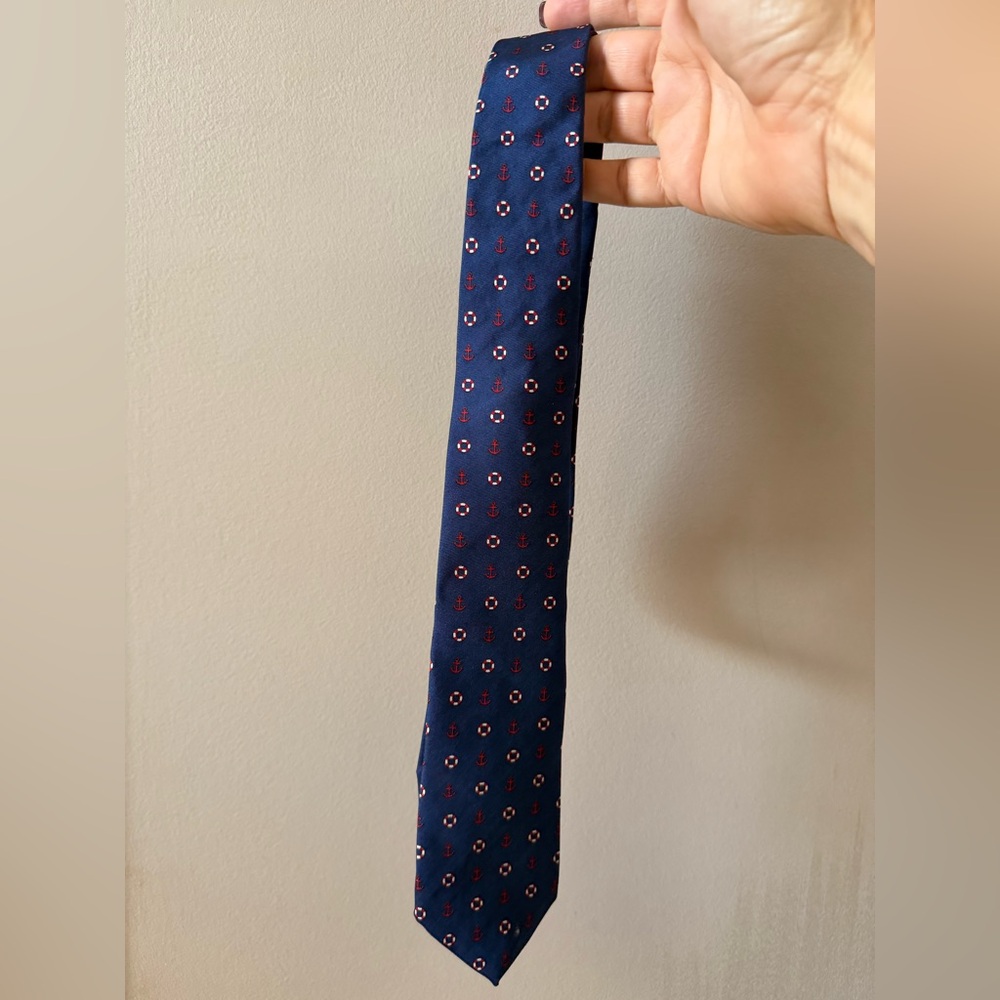 Brooks Brothers Blue Tie with Red Pattern